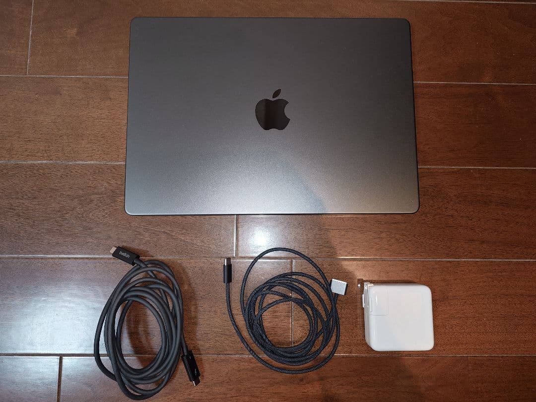 M4 MacBook Pro 14インチ メモリ24GB SSD容量1TB