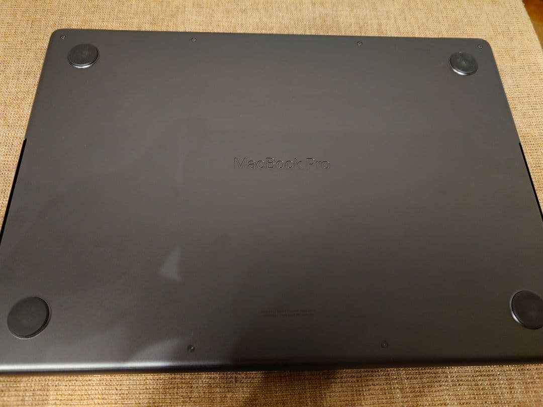 M4 MacBook Pro 14インチ メモリ24GB SSD容量1TB