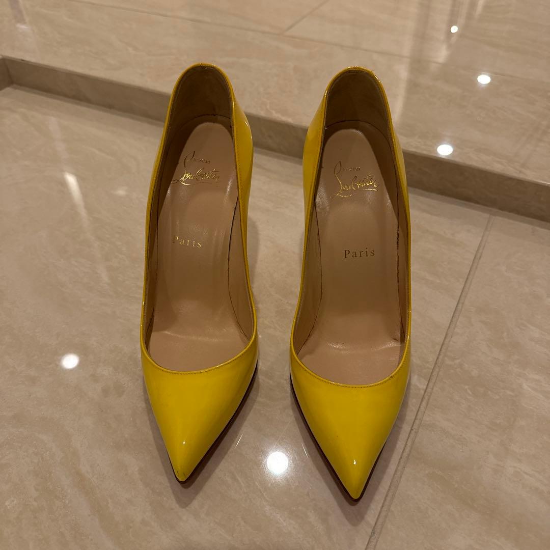 Christian Louboutin イエローハイヒール