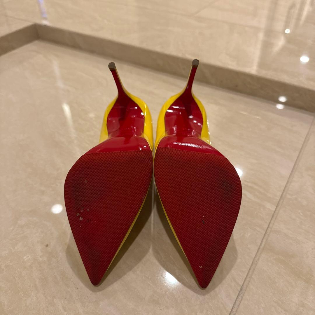 Christian Louboutin イエローハイヒール