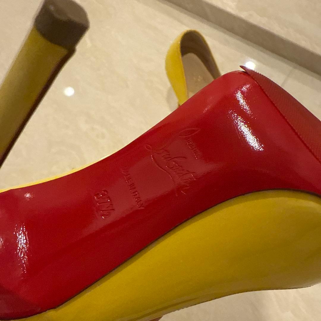 Christian Louboutin イエローハイヒール