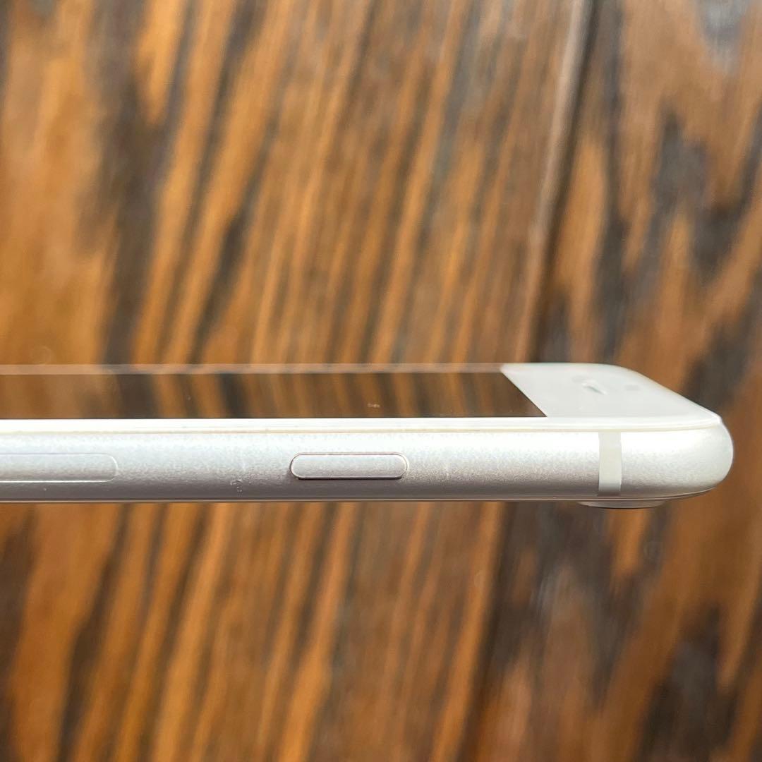 iPhone 8 Plus 64GB シルバー　型番MQ9L2J/A Apple