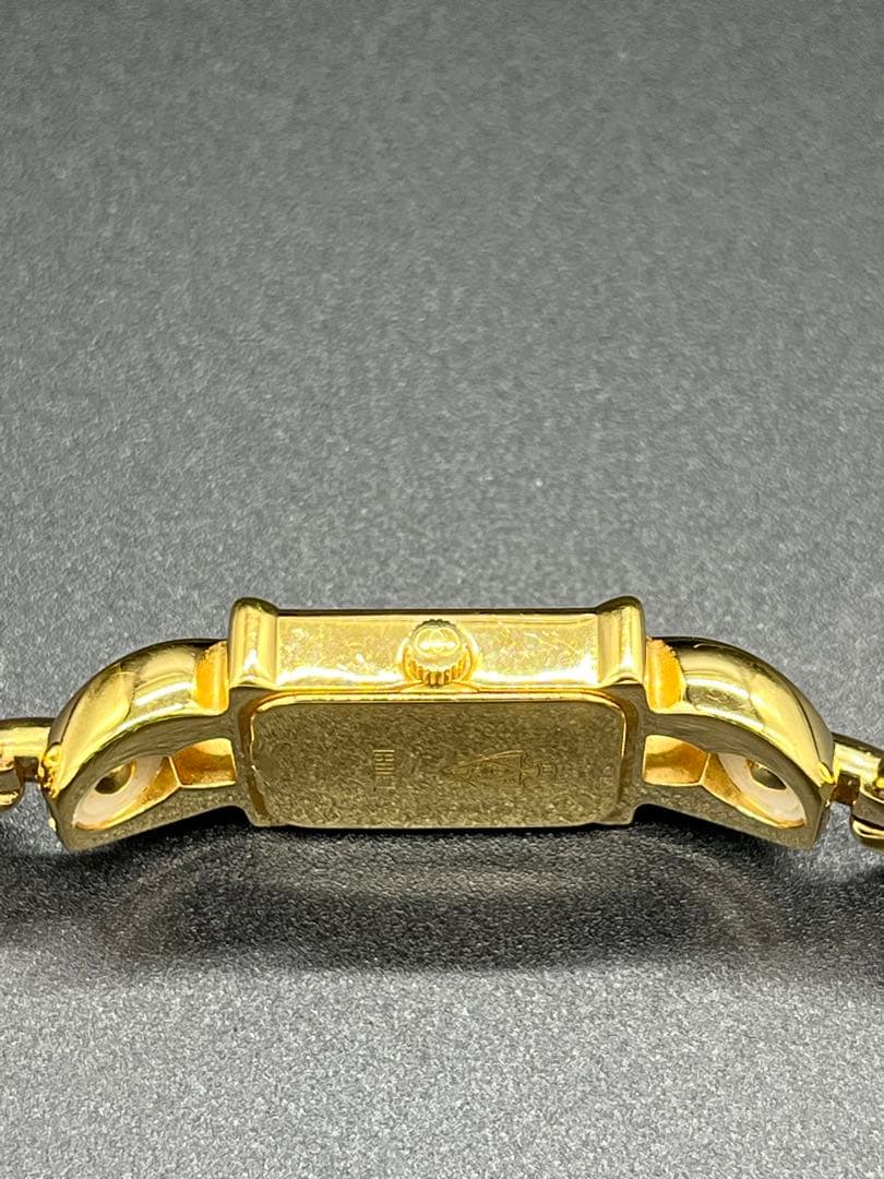 GUCCI 腕時計 1800L 金 箱付 動作未確認 ヴィンテージ