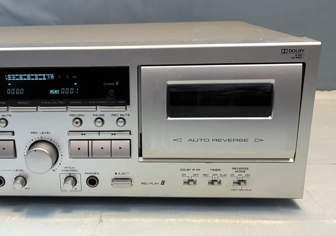 【動作OK！！】ダブルカセットデッキ　TEAC　W-890R　シルバー
