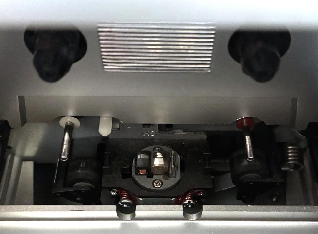 【動作OK！！】ダブルカセットデッキ　TEAC　W-890R　シルバー