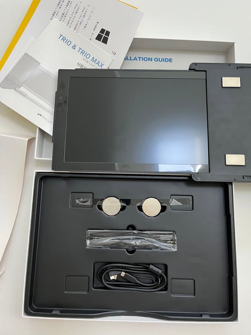 TRIO MAX Mobile Pixels モバイルトリプルディスプレイ
