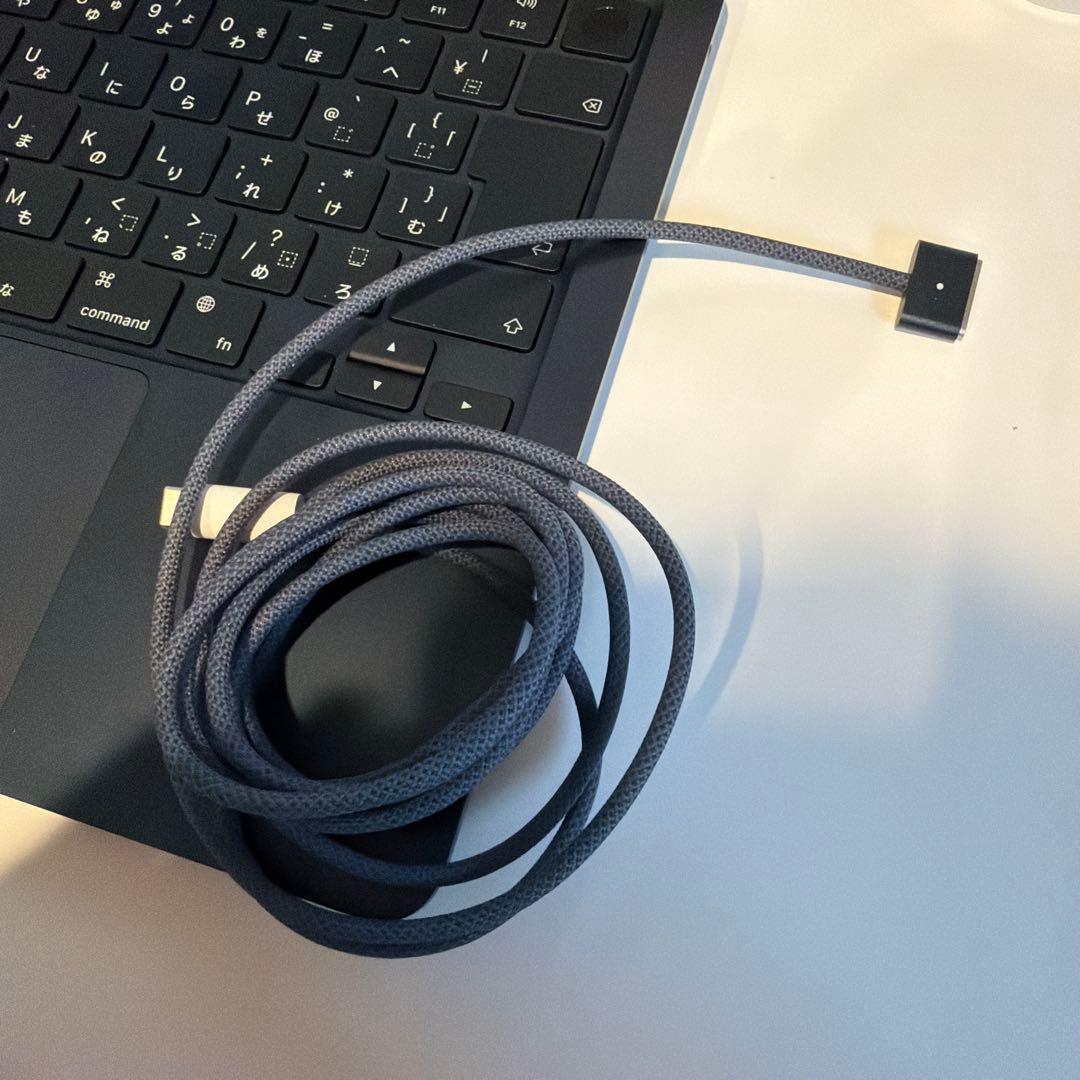 Apple M3 13インチ MacBookAir 16GB 512GB SSD