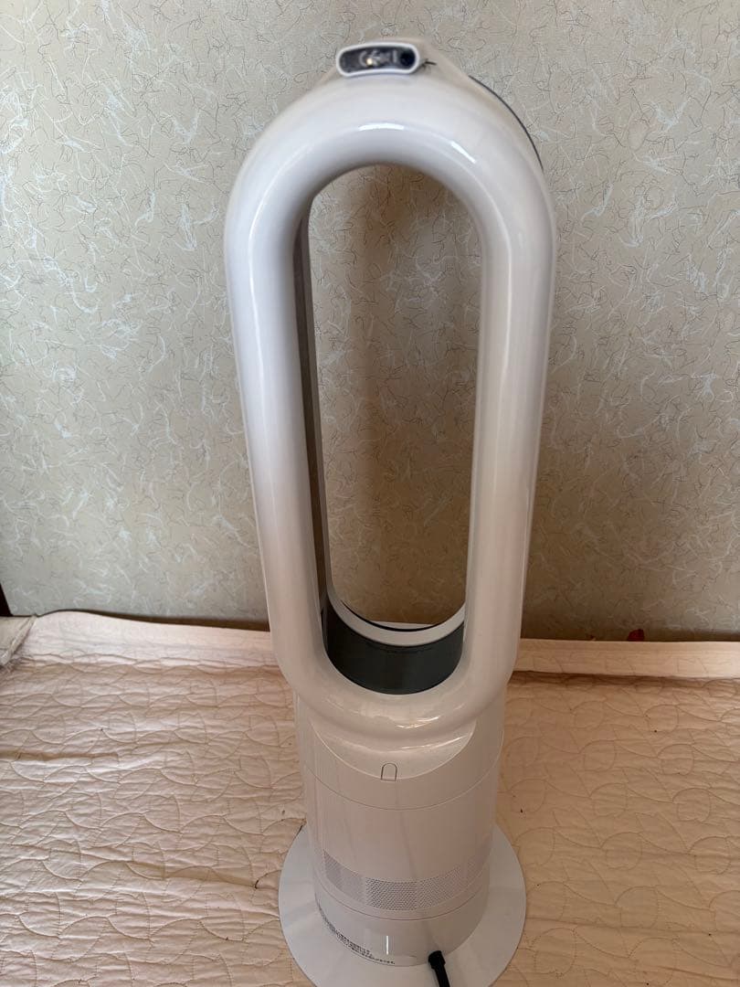 ダイソン　Hot＋Cool　AM09　ファンヒーター　ホワイト　2025年製