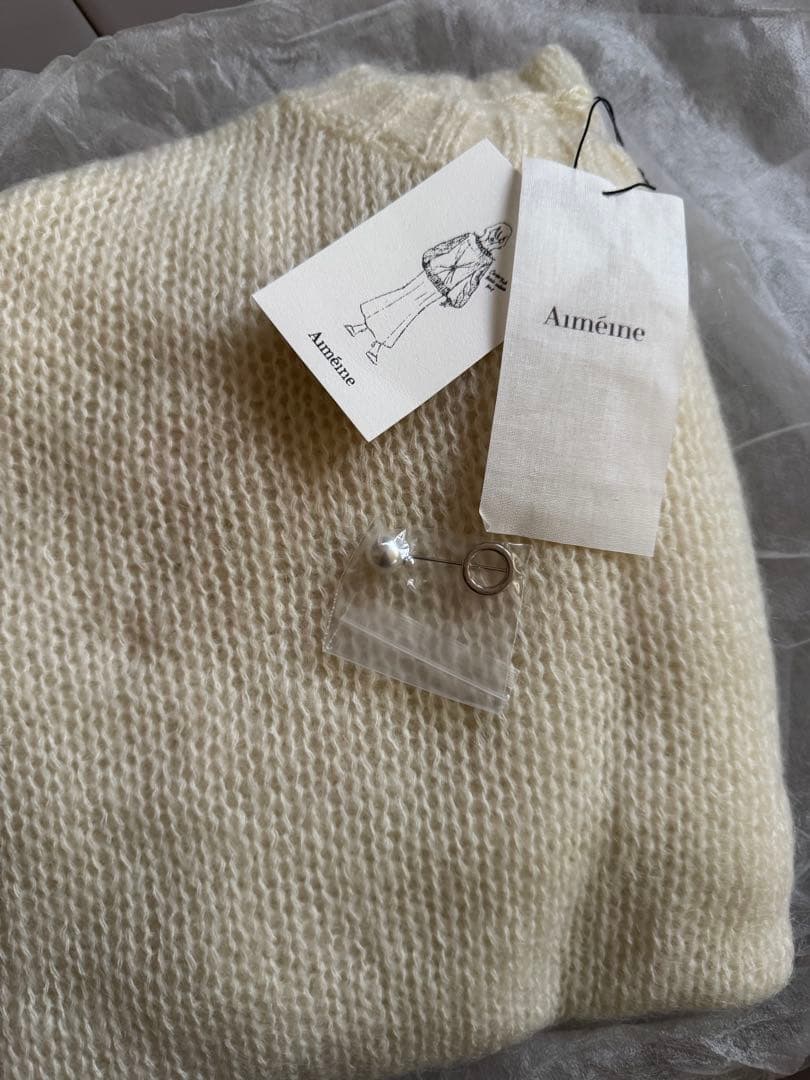 【Aimeine新品】センタータックキッドモヘアニット