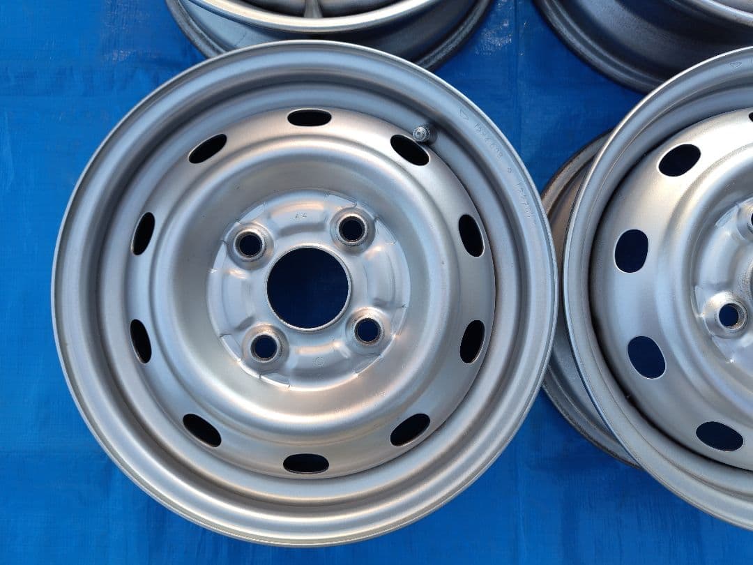 Ⓑ145R12・LT【2/2】軽トラ用スタッドレス・鉄ホイール付、２本分割