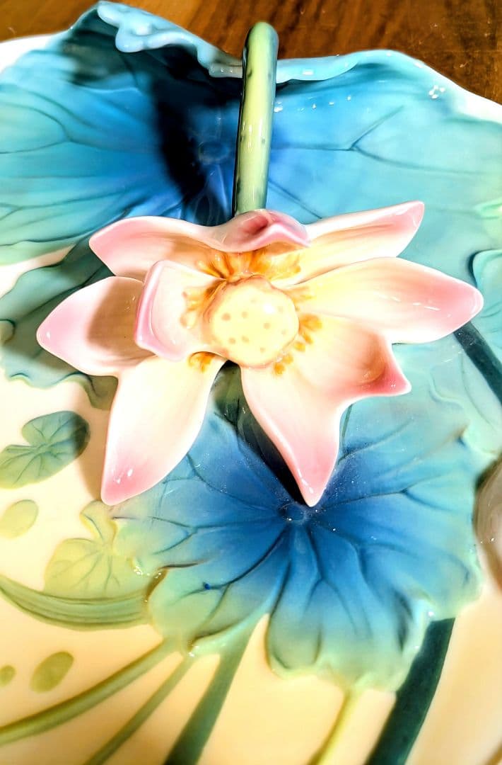 ❤️台湾「フランツ・コレクション」蓮の花 の陶器皿箱入り❤️1765