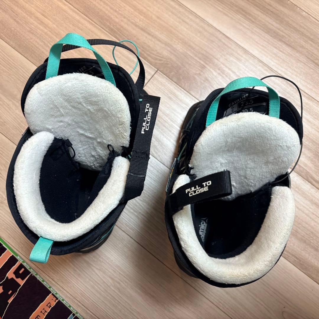 ATOMIC スノーボード 4点セット 板+ビンディング+ブーツ+ケース