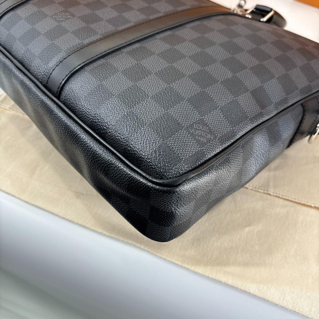 新品同様/IC 現行 ルイヴィトン ダミエグラフィット ビジネスバッグ ブラック