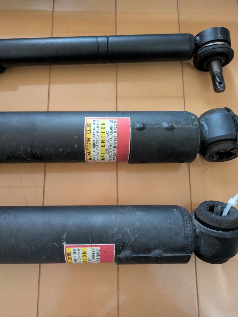 ランクル　gdj76w 中古純正サスペンションキット 一式