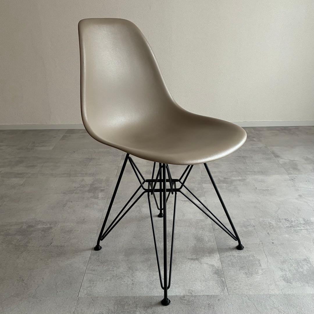 ハーマンミラー　イームズ　サイドシェルチェア　美品