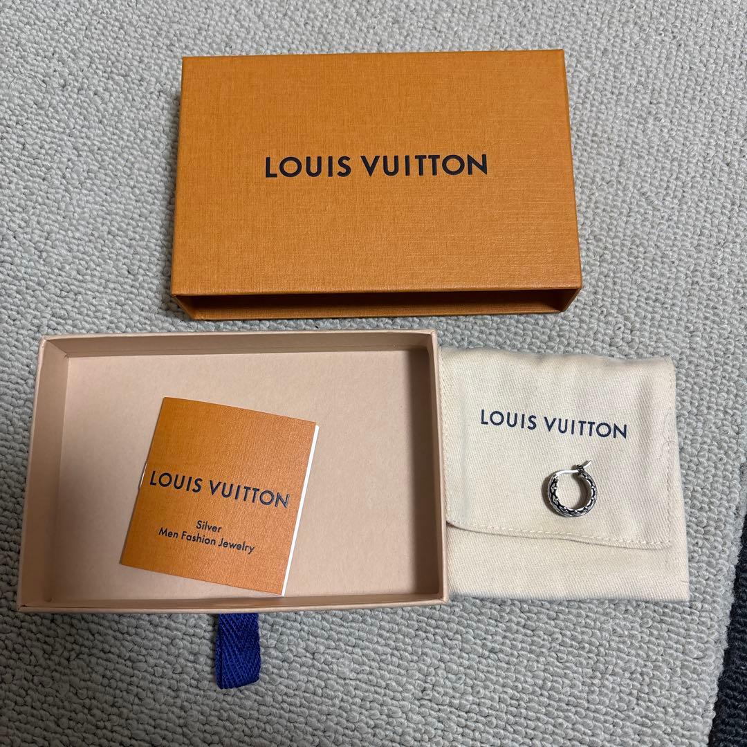 LOUIS VUITTON フープピアス・LV ドリフト 単品　セール中！！