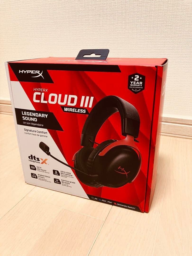 フクロウ：HyperX Cloud III Wireless ゲーミング