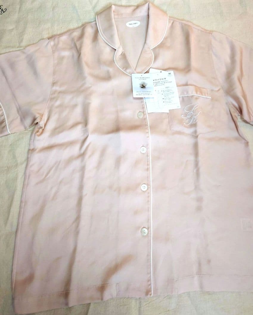 新品タグ付き ワコール 睡眠科学 ルームウェア パジャマ サテン L 高級 PI