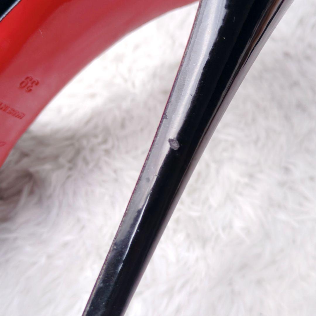 【美品】 クリスチャンルブタン エナメルパンプスオープントゥ 24.5cm 黒