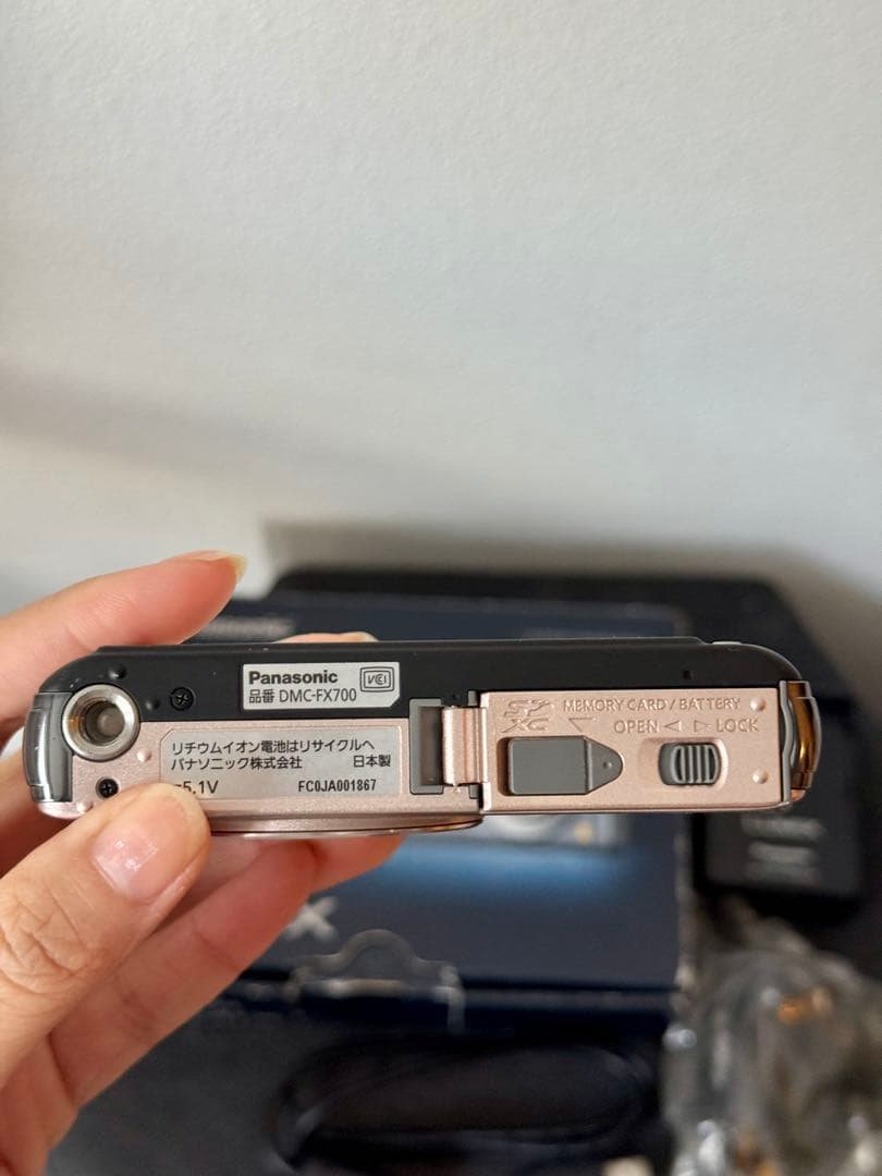 【美品】動作確認済　Panasonic DMC-FX70 ゴールド