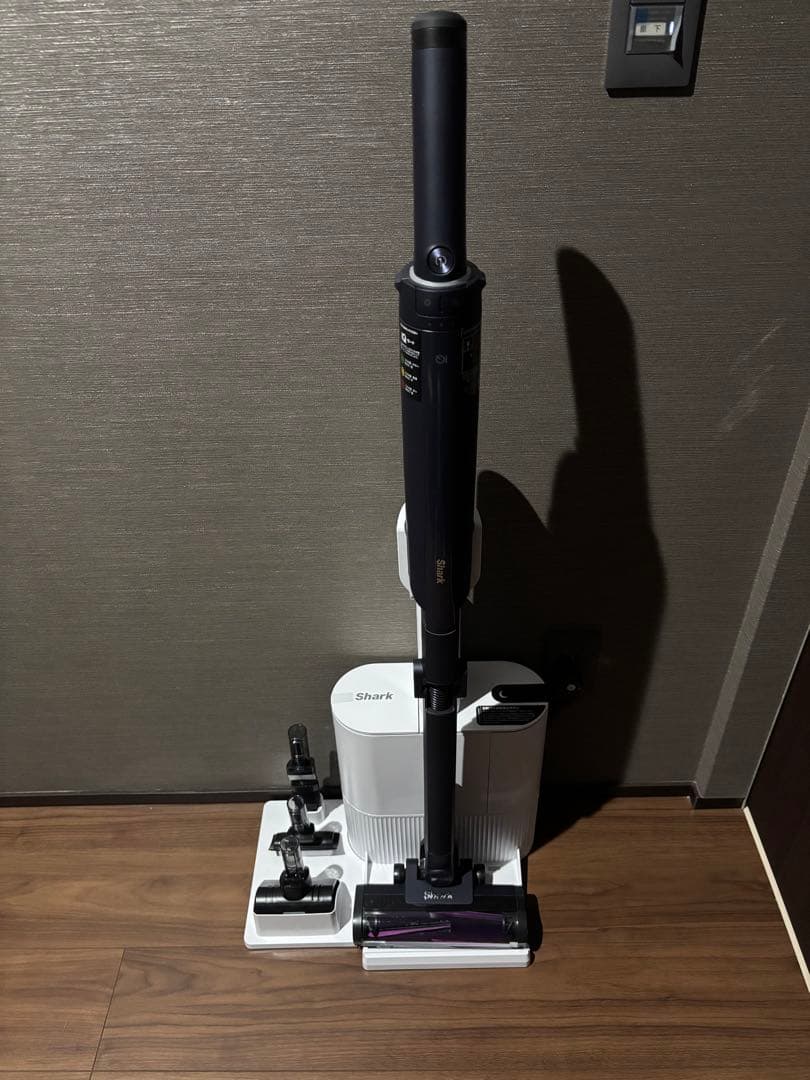 期間限定値下げ　シャーク　掃除機　LC551JBK