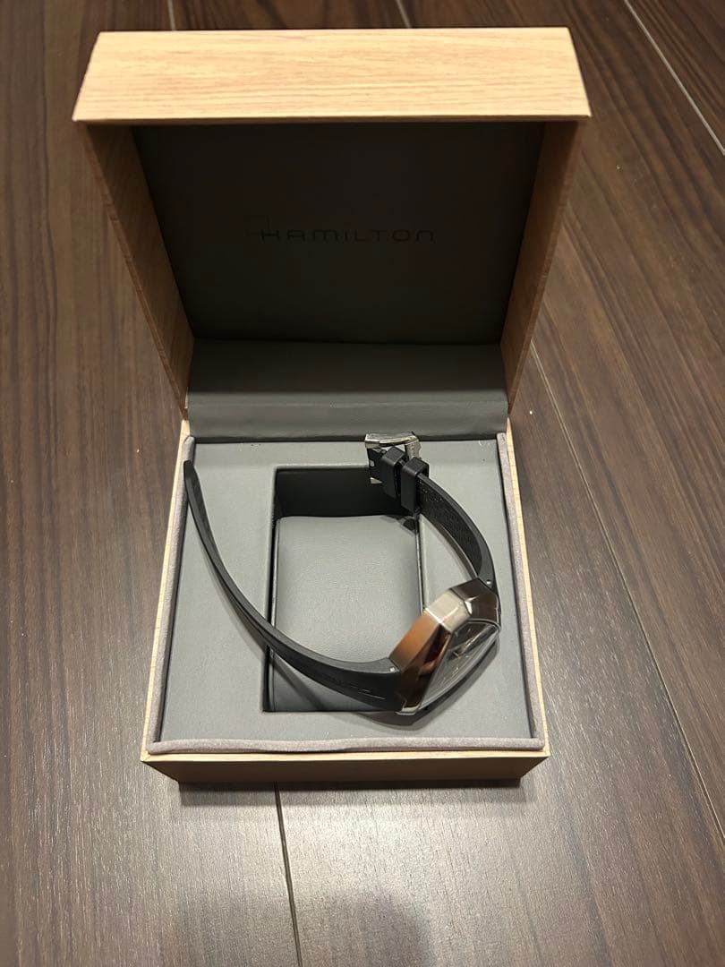 ハミルトン　ベンチュラ　エルビス80 H245510 稼働中