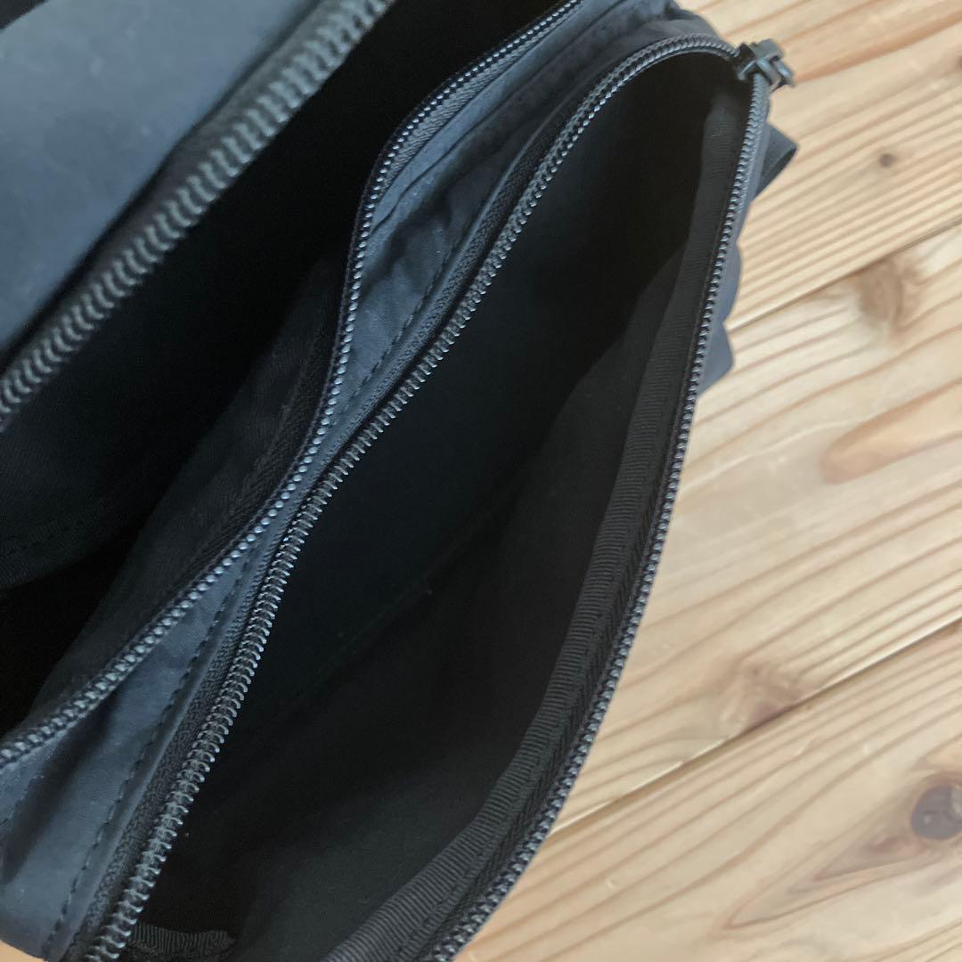 MARGARET HOWELL idea ボディバッグ ブラック