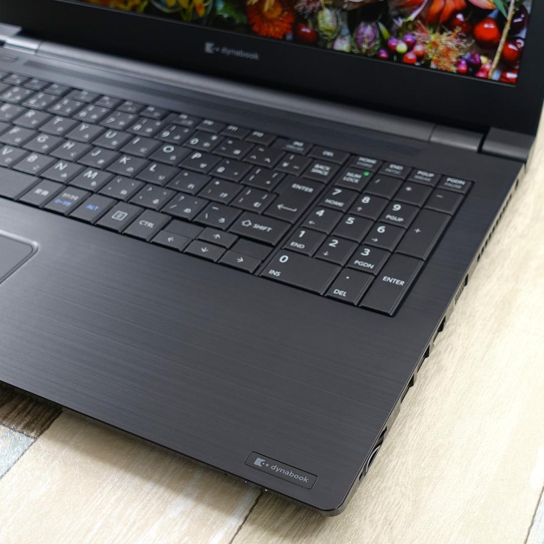 極美品で神速の２０２３年製✨１１世代ｉ５に超高速大容量新品ＳＳＤ１ＴＢ✨フルＨＤ