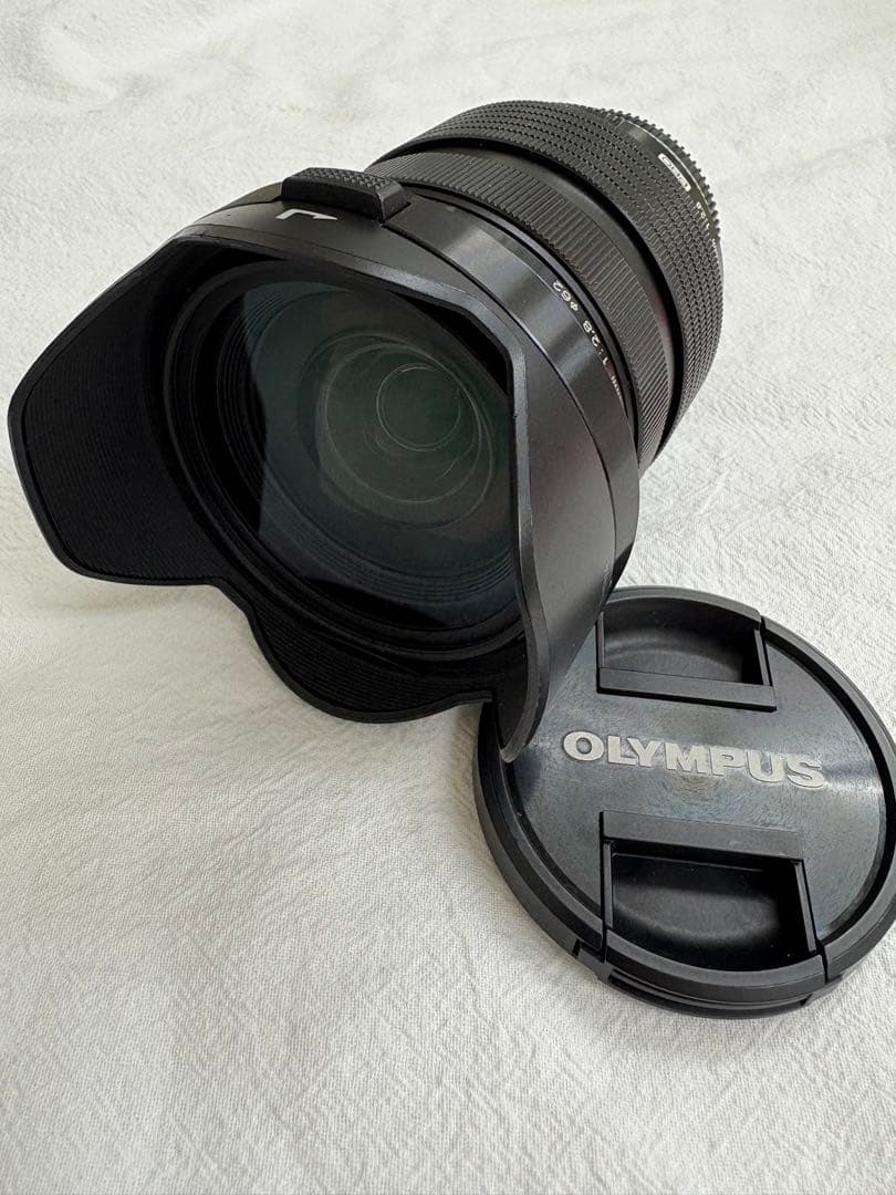 レンズ　OLYMPUS M.ZUIKO 12-40mm F2.8 PRO