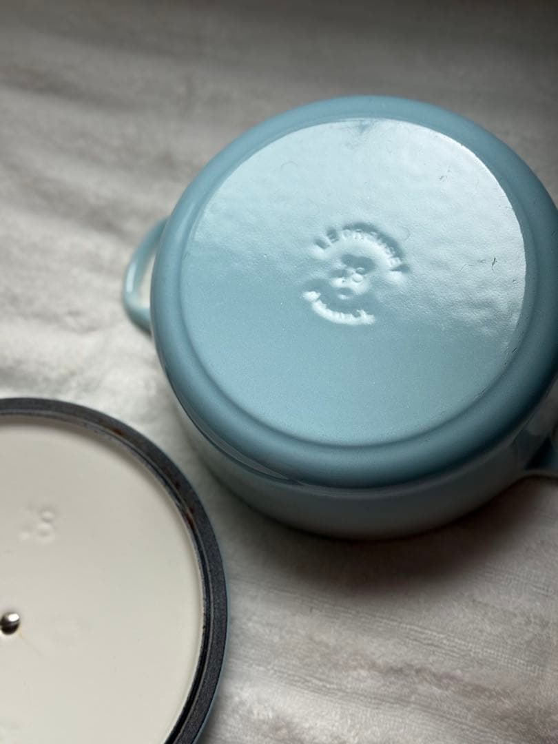 超レア パウダーブルー Le Creuset 両手鍋 18cm