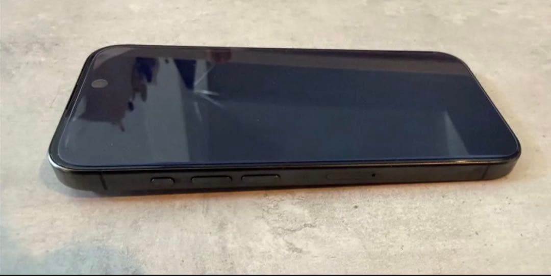 Apple iPhone 15Pro 本体