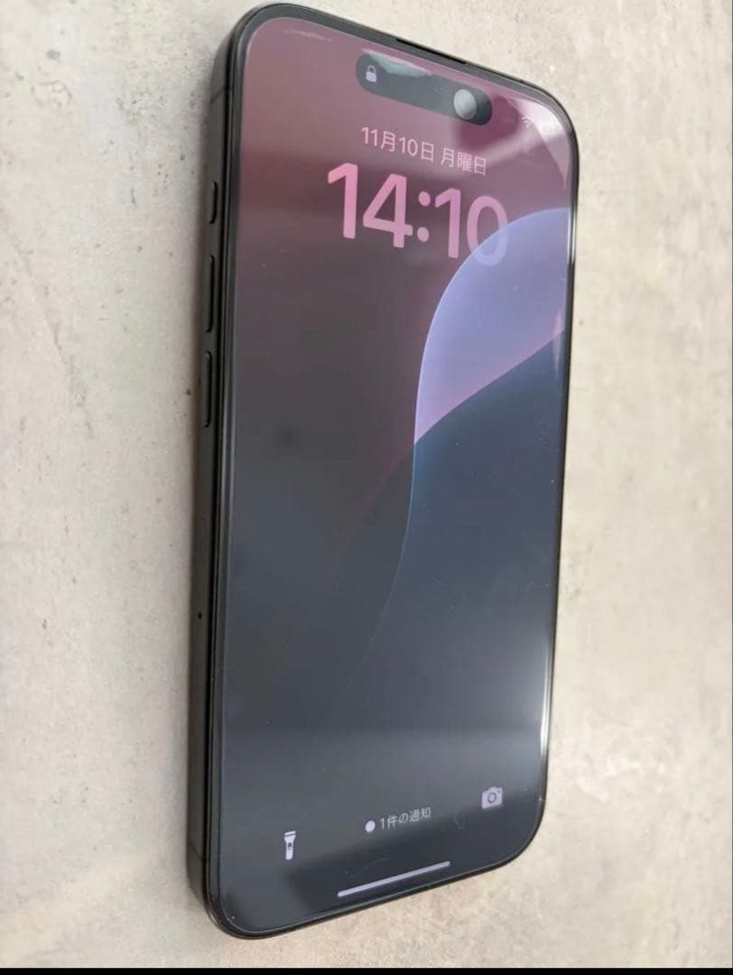 Apple iPhone 15Pro 本体