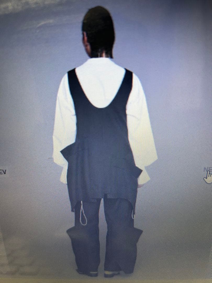 ⭐︎ UN3D. アンスリード⭐︎今季W TRIANGLE TUCK SH