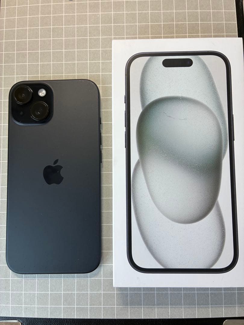 iPhone 15 ブラック 128GB SIMフリー　美品　最終値下げ