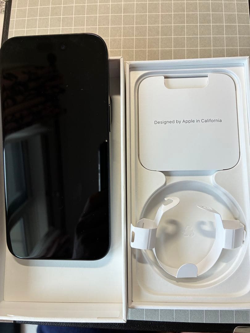 iPhone 15 ブラック 128GB SIMフリー　美品　最終値下げ