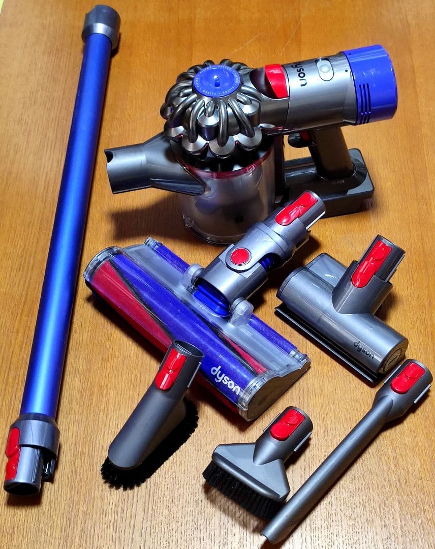 ダイソンV8 SV10 ＋マキタ18vアダプターセット 分解清掃済み 動作品