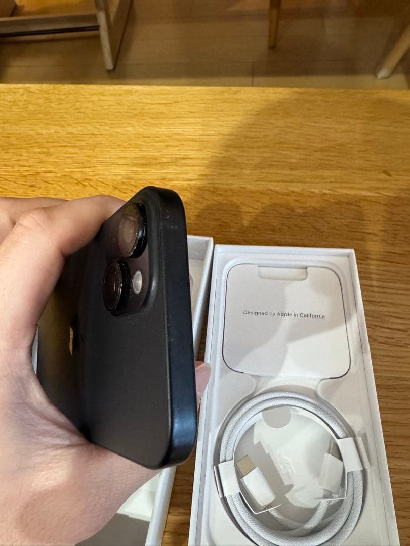 iPhone 15 128GB ブラック SIMフリー 付属品完備 箱あり