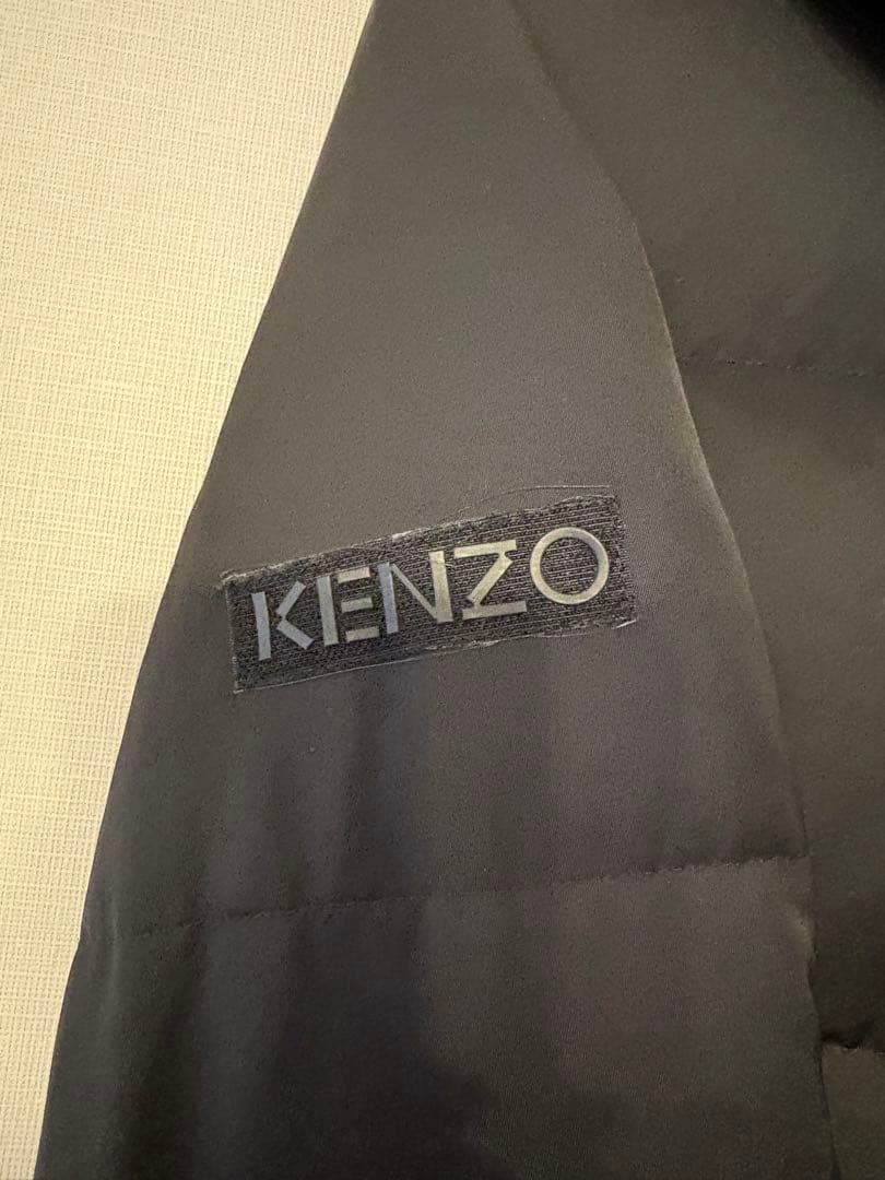 Kenzo ブラックダウンジャケット フード付き