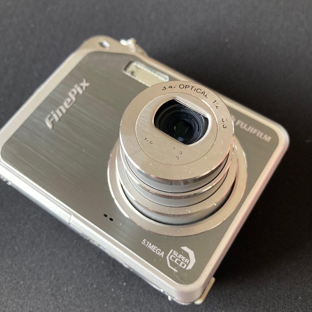 FUJIFILM FinePix V10 CCDセンサー コンデジ