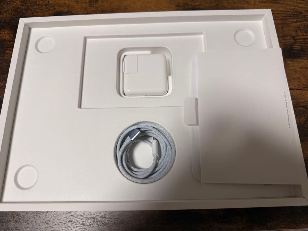 MacBook Air 13インチM4チップ　16GB　256GB スカイブルー