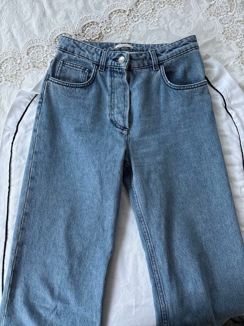 高級　ニナリッチ　ロゴ入り　スリットデニムパンツ　24サイズ　¥98000