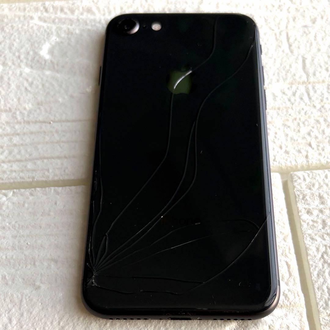 スマートフォン本体 Apple iPhone 8 64G