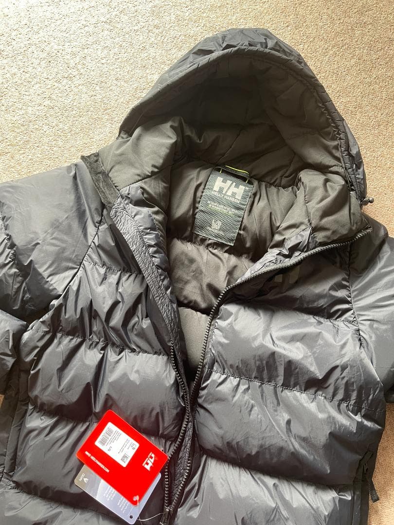 ［新品］Helly HansenヘリーハンセンActivePuffyジャケット黒