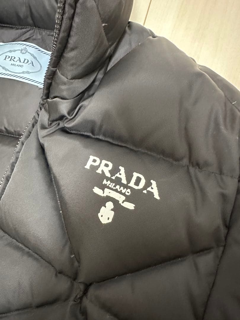 最終値下げ　PRADA ブラック ショートダウンジャケット　36
