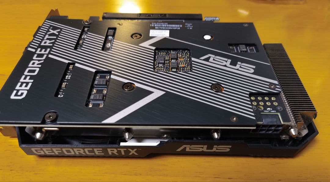 グラフィックボード・グラボ・ビデオカード ASUS GeForce RTX 3050 OC Edition 8GB