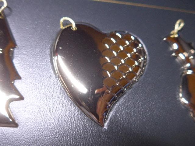 新品、未使用のGRAFFのクリスマスオーナメントセット、リボン付きボックス入り