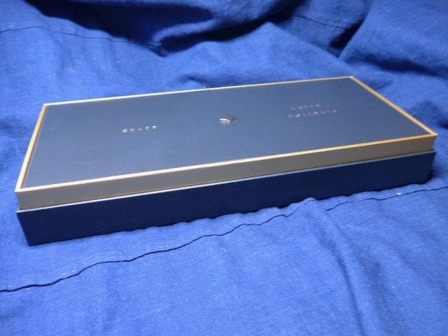 新品、未使用のGRAFFのクリスマスオーナメントセット、リボン付きボックス入り