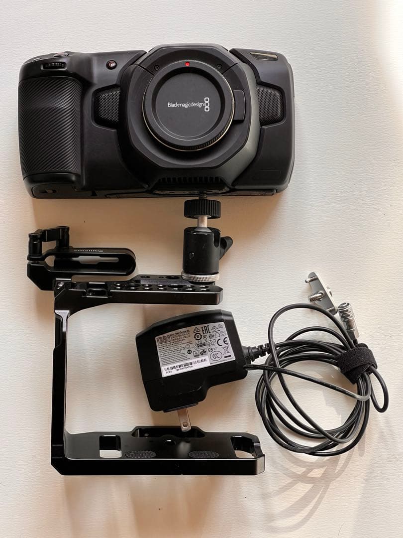 Blackmagic Pocket 4K 美品 ケージ付