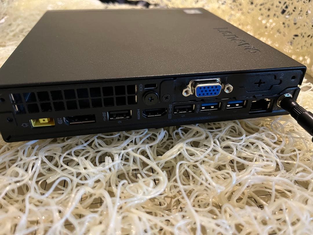 ThinkCenter Tiny m720q 10T8 ミニPC