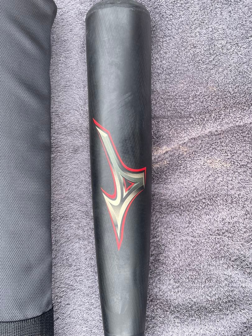 【中古品/軟式用】複合バットMIZUNOビヨンドマックスレガシー84cｍケース付